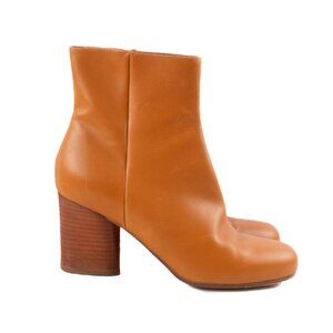 MAISON MARGIELA light brown leather ankle boots booties